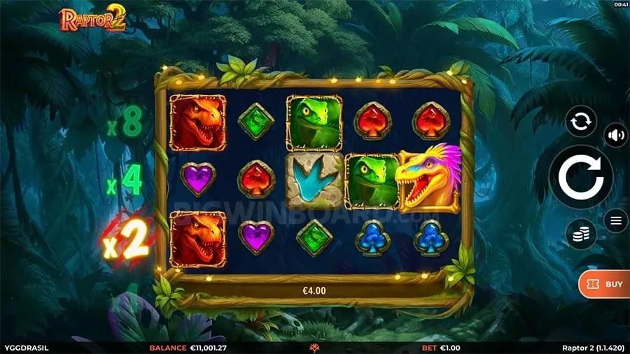 Jilicrown customer support agent assisting a player